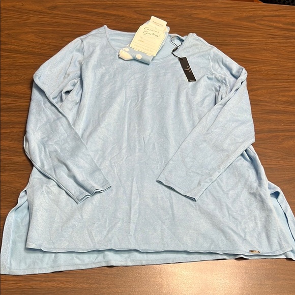 T Tahari Woman Light Blue Sweater & Sock Set, Size 1X, Ultra Soft, Gift Bundle - Picture 2 of 8